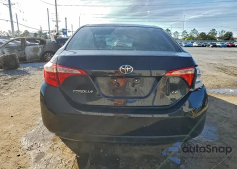 2017 Toyota Corolla L z USA, uszkodzony, nr VIN 5YFBURHE3HP657376